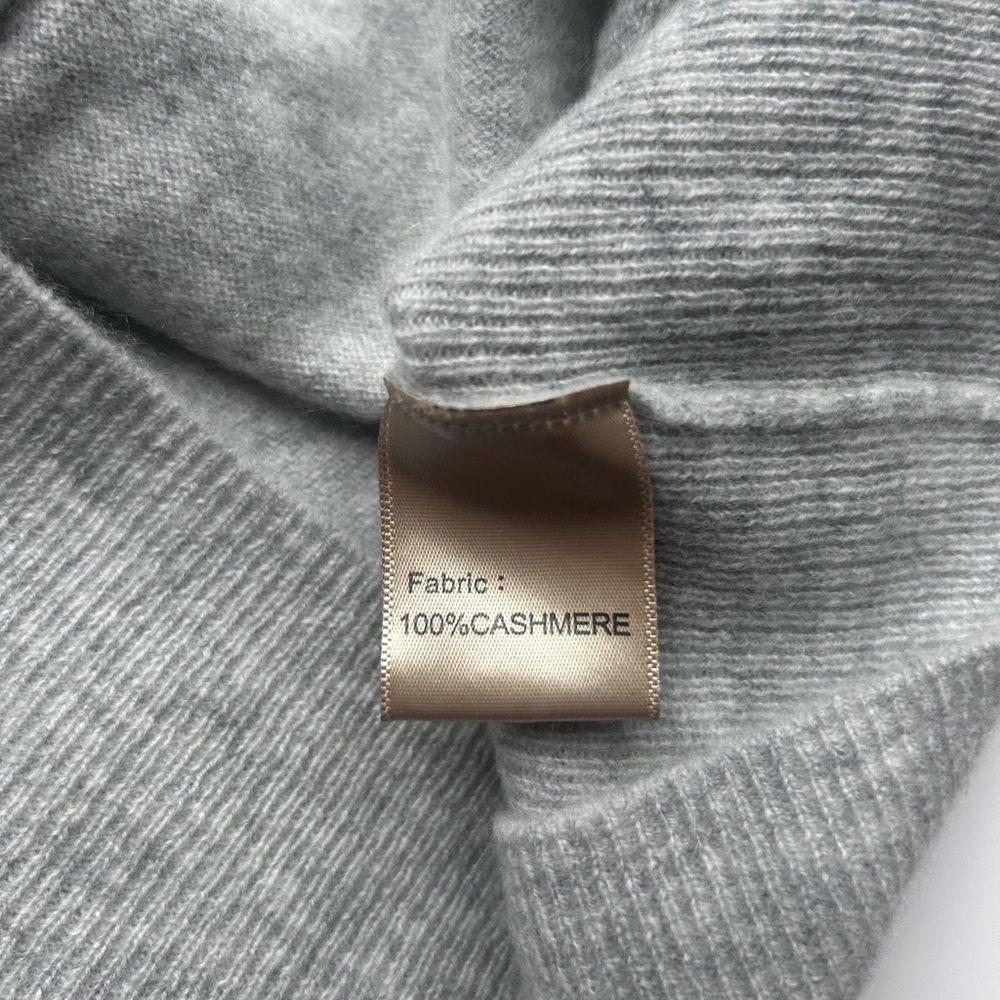 Luxury 100% Cashmere Button Front Sweater Vest — Grey Minimalist - Picture 3 of 7